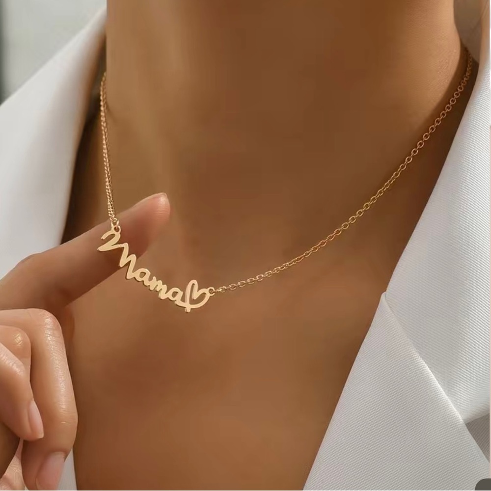 Mama Heart necklace - Picture 2 of 2